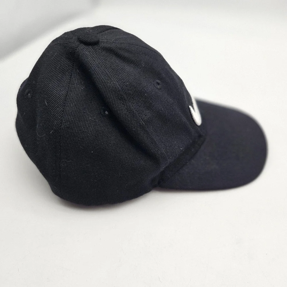 Nike Hat Cap Strap Back Youth One Size Black White Baseball Embroidered Swoosh
